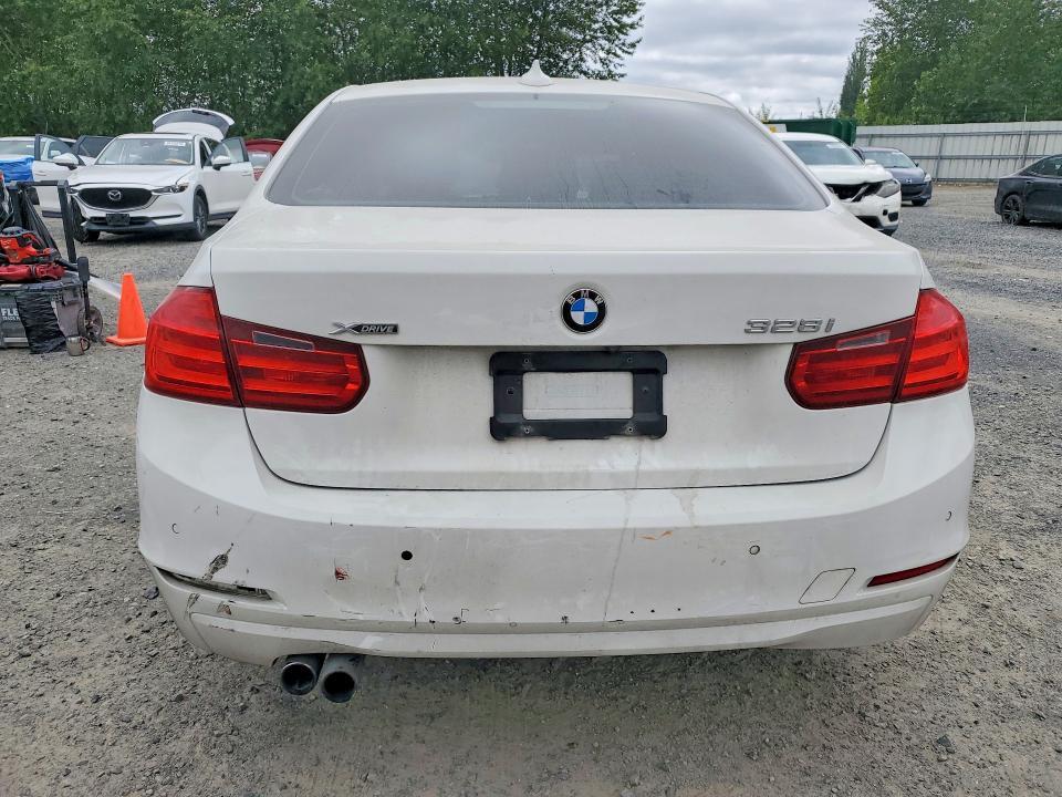 2015 BMW 328 XI SULEV — Фото 6 из 13