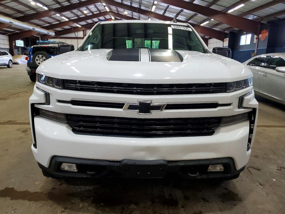 2020 CHEVROLET SILVERADO K1500 RST — Фото 5 из 12