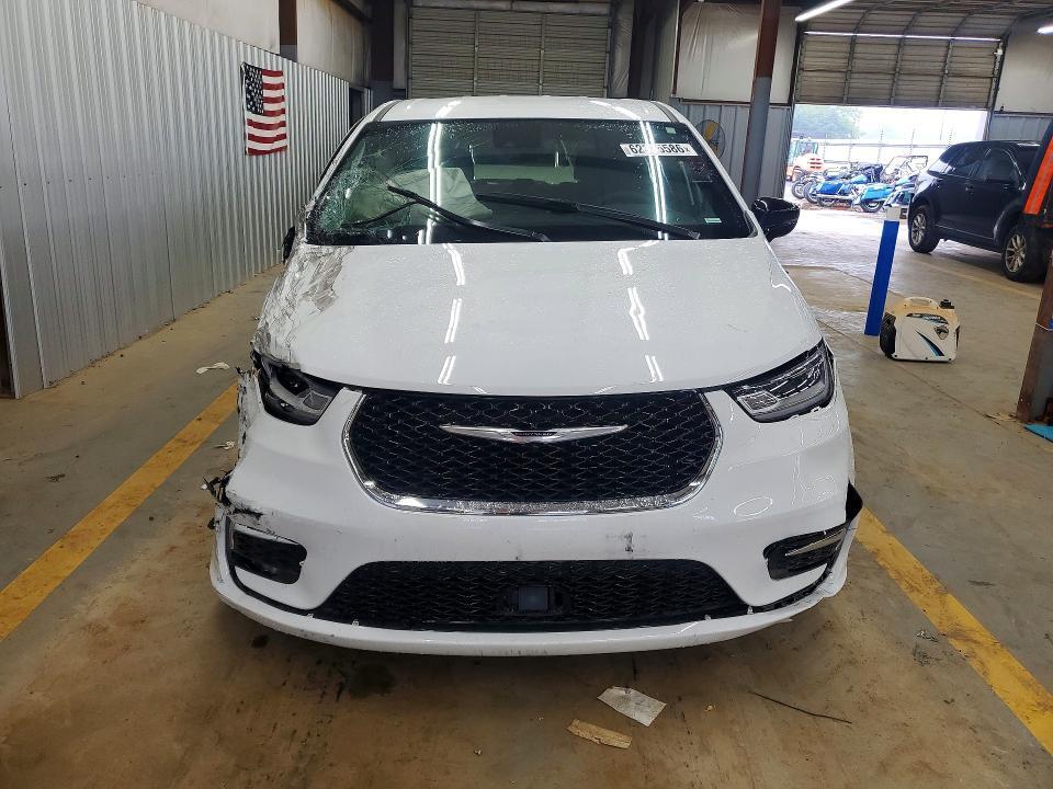 2025 CHRYSLER PACIFICA SELECT — Фото 5 из 13