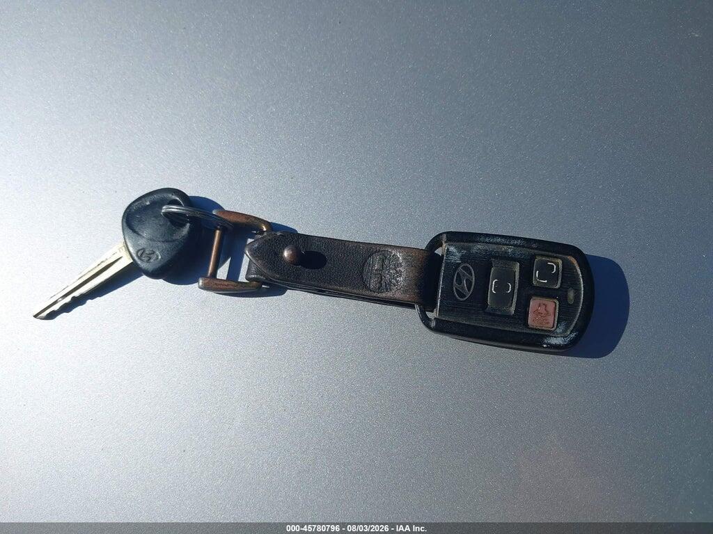 KM8SC13D14U657310 2004 HYUNDAI SANTA FE photo no. 11