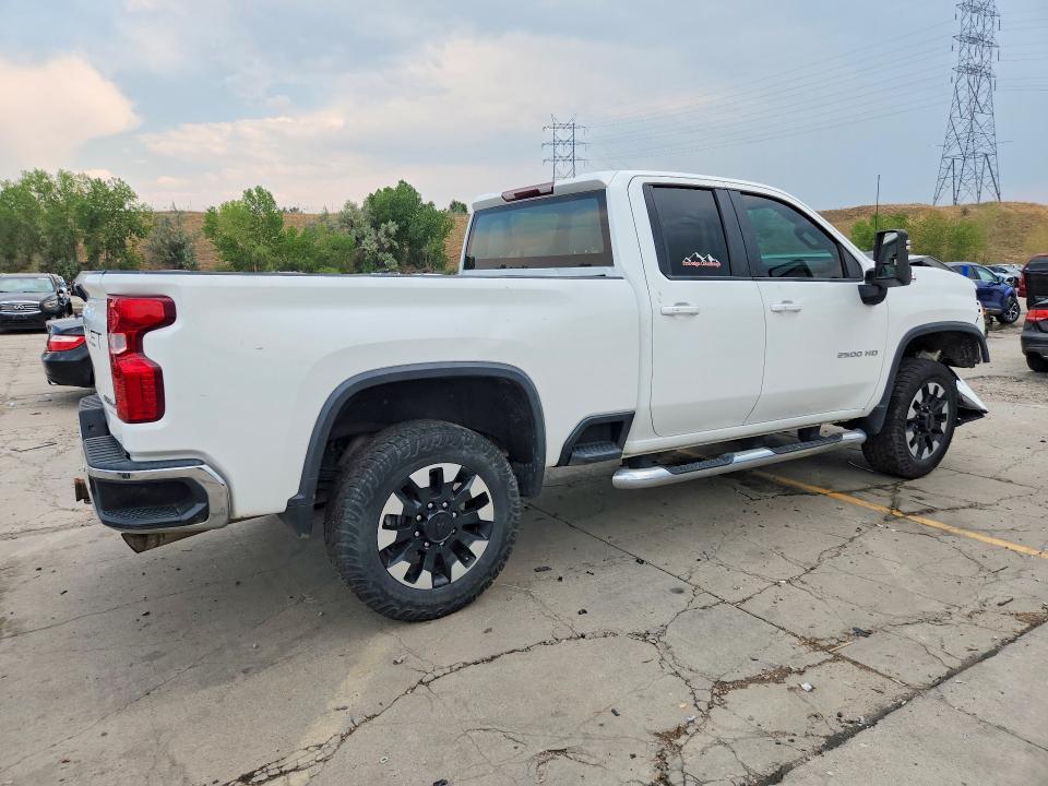 2020 CHEVROLET SILVERADO K2500 HEAVY DUTY LT — Фото 3 из 12
