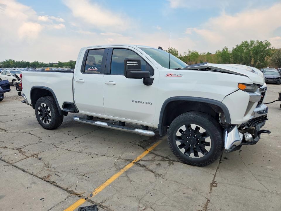 2020 CHEVROLET SILVERADO K2500 HEAVY DUTY LT — Фото 4 из 12