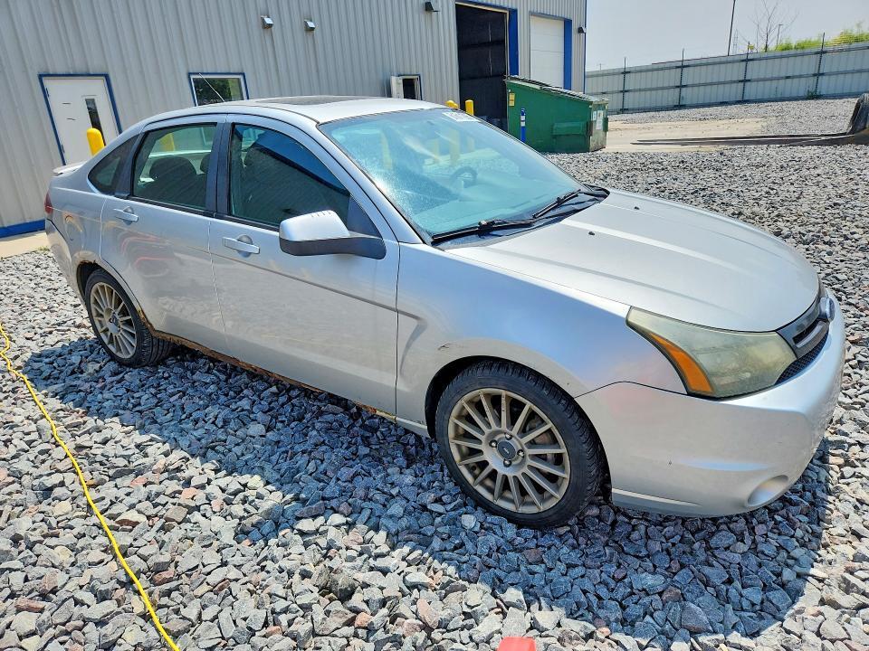 1FAHP3GN7AW190319 2010 FORD FOCUS photo no. 4