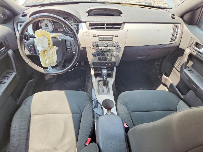 1FAHP3GN7AW190319 2010 FORD FOCUS photo no. 8