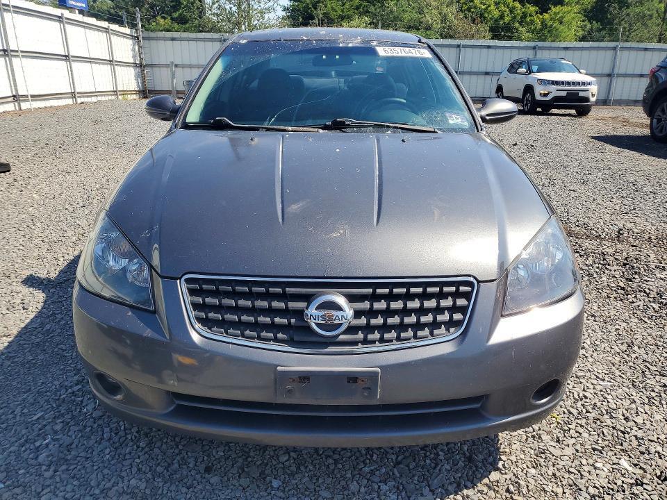 2005 NISSAN ALTIMA 3.5 SE — Фото 5 из 12