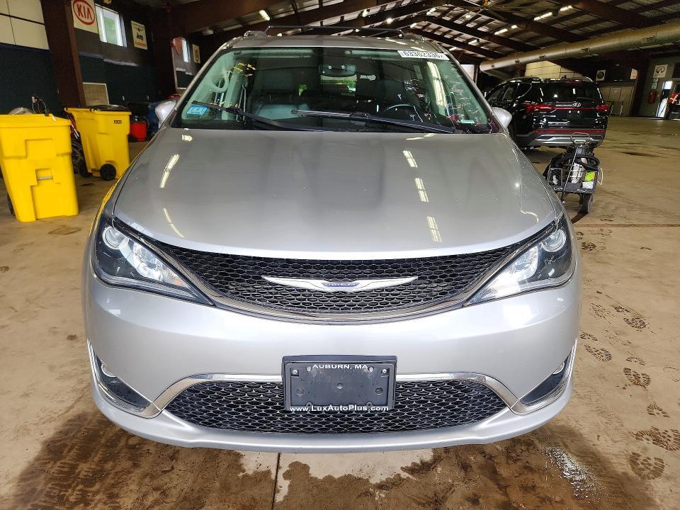 2020 CHRYSLER PACIFICA TOURING L — Фото 5 из 13