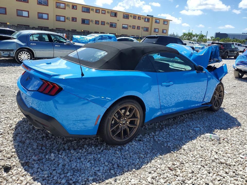 1FAGP8UH9S5124868 2025 FORD MUSTANG photo no. 3