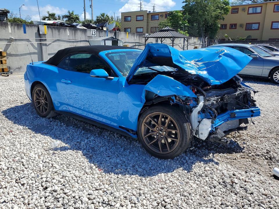 1FAGP8UH9S5124868 2025 FORD MUSTANG photo no. 4