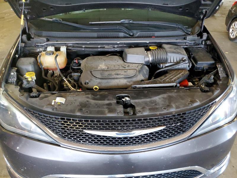 2020 CHRYSLER PACIFICA LIMITED — Фото 12 из 13
