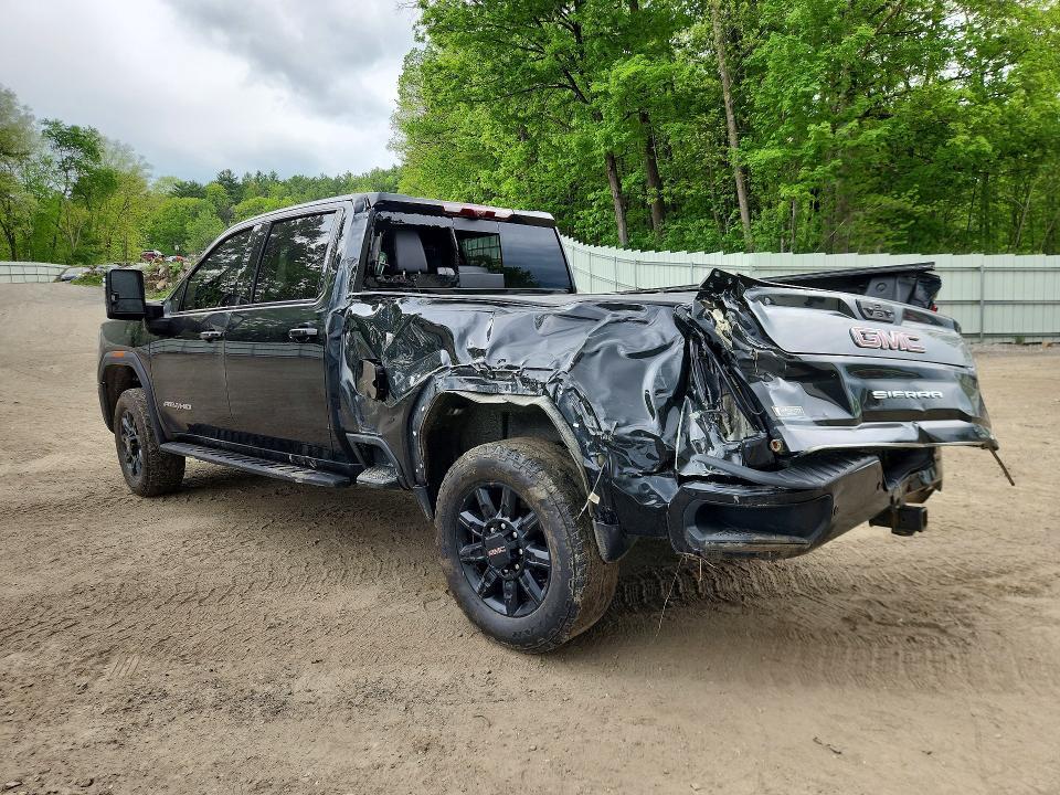 2025 GMC SIERRA K2500 AT4 — Фото 2 из 12