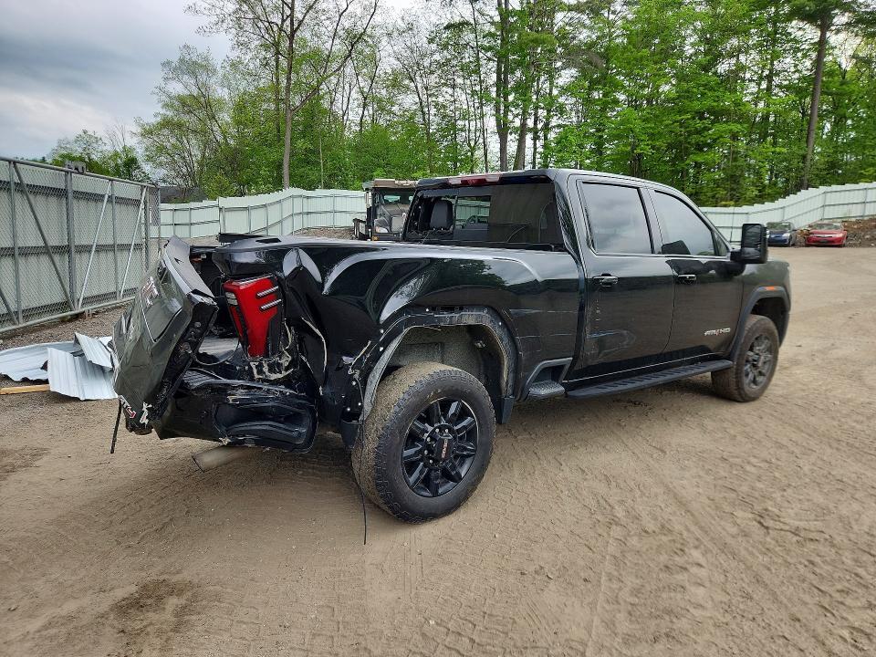 2025 GMC SIERRA K2500 AT4 — Фото 3 из 12