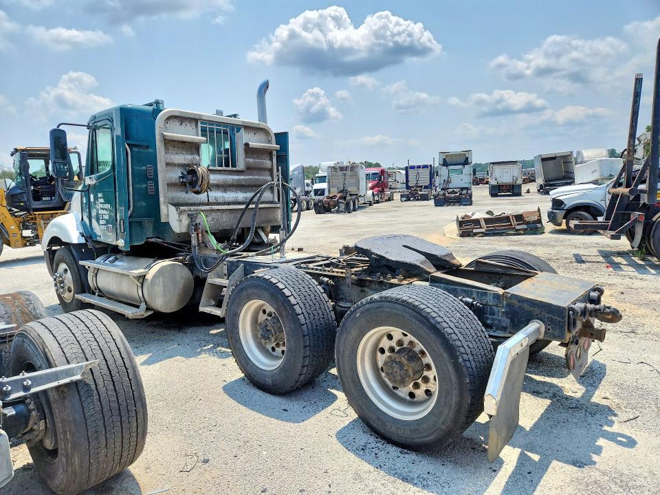 2001 FREIGHTLINER COLUMBIA 120 SEMI TRUCK — Фото 2 из 12