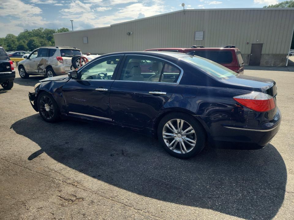 2010 HYUNDAI GENESIS 4.6L — Фото 2 из 12