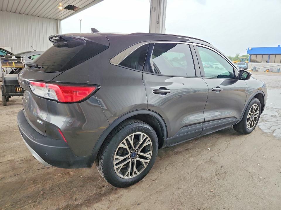 2020 FORD ESCAPE SEL — Фото 3 из 12