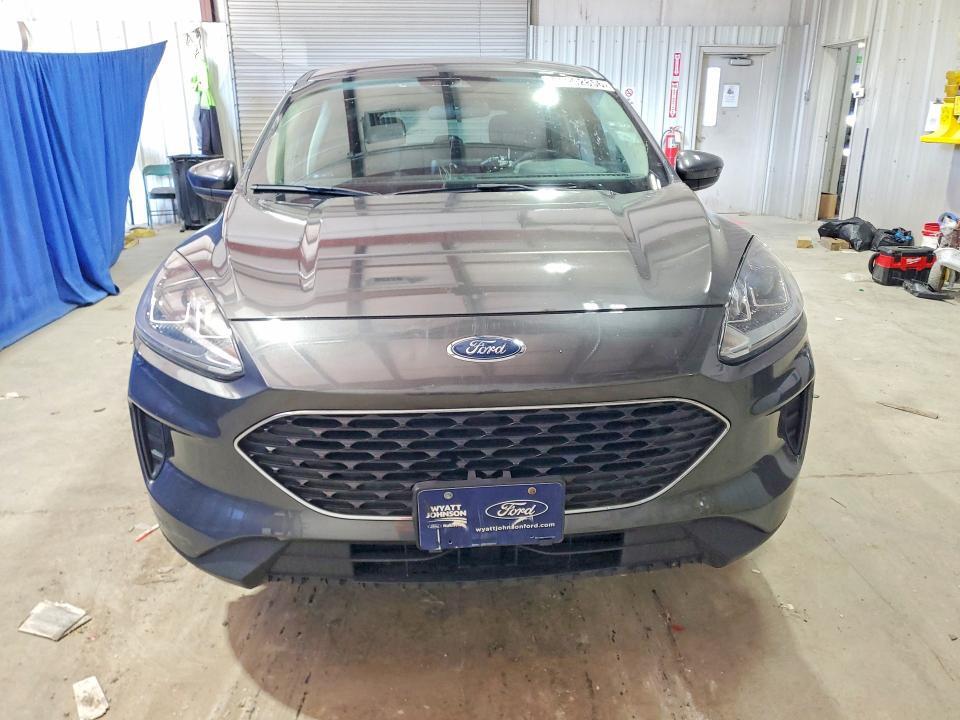 2020 FORD ESCAPE SE — Фото 5 из 13