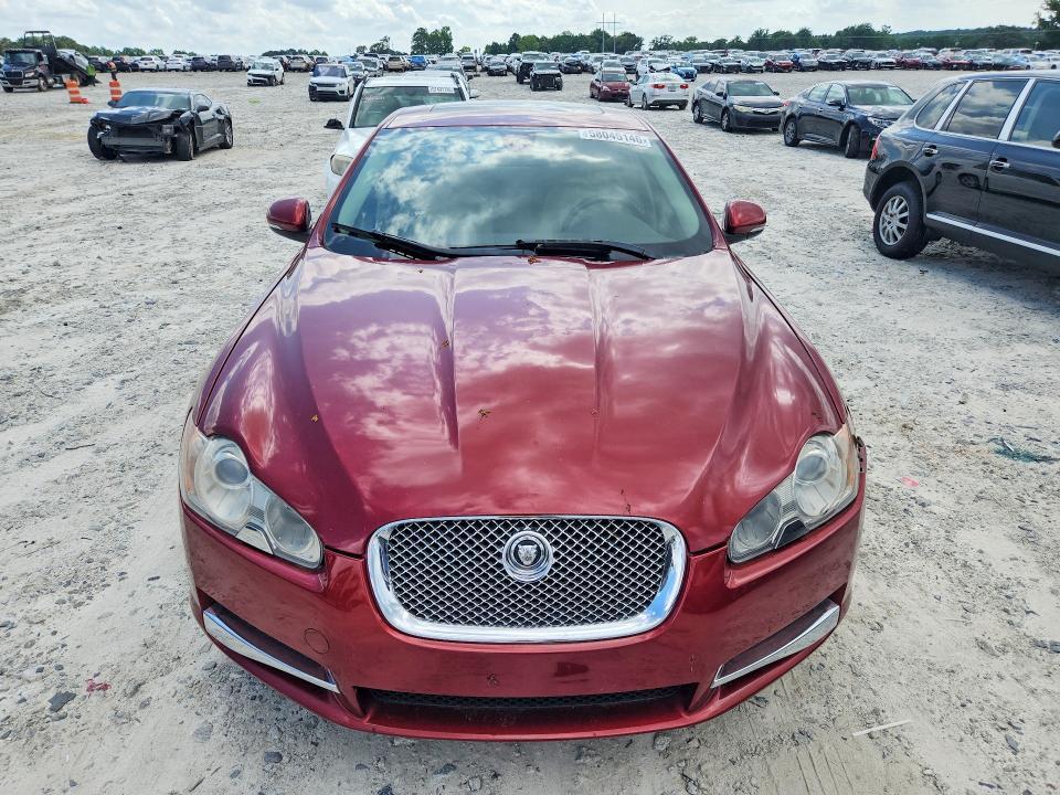 2010 JAGUAR XF LUXURY — Фото 5 из 12