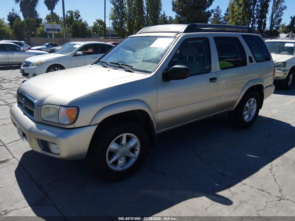 JN8DR09YX2W729479 2002 NISSAN PATHFINDER photo no. 2