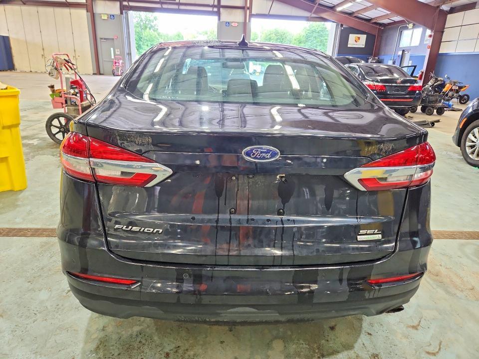 2020 FORD FUSION SEL — Фото 6 из 12