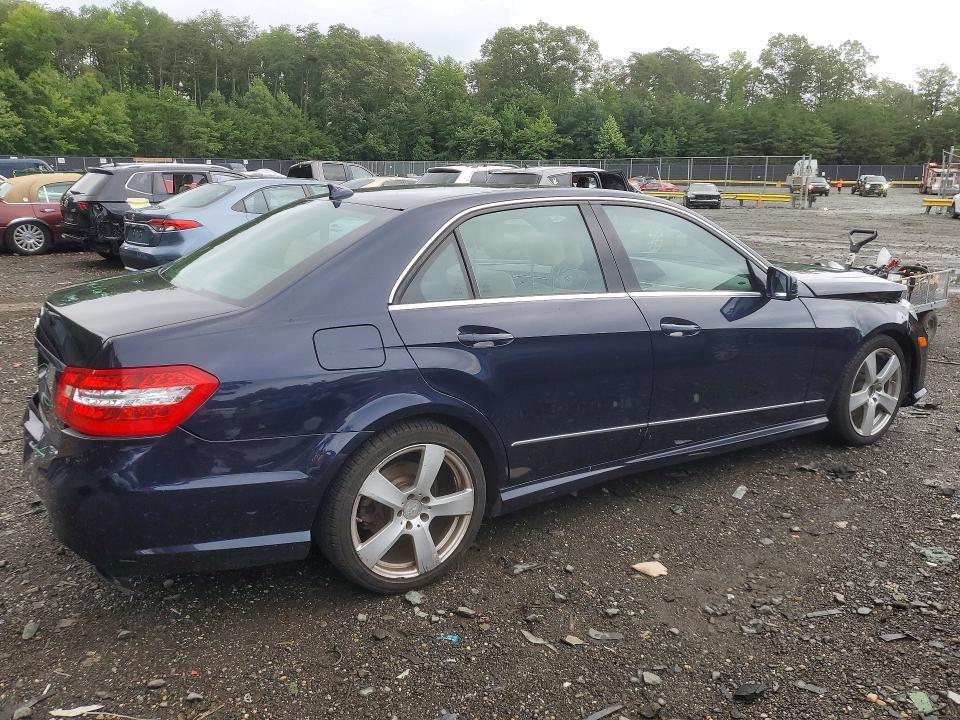 WDDHF5GBXAA037032 2010 MERCEDES-BENZ E photo no. 3