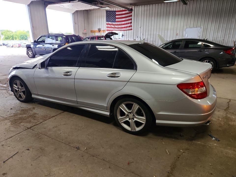 2010 MERCEDES-BENZ C 300 4MATIC — Фото 2 из 13