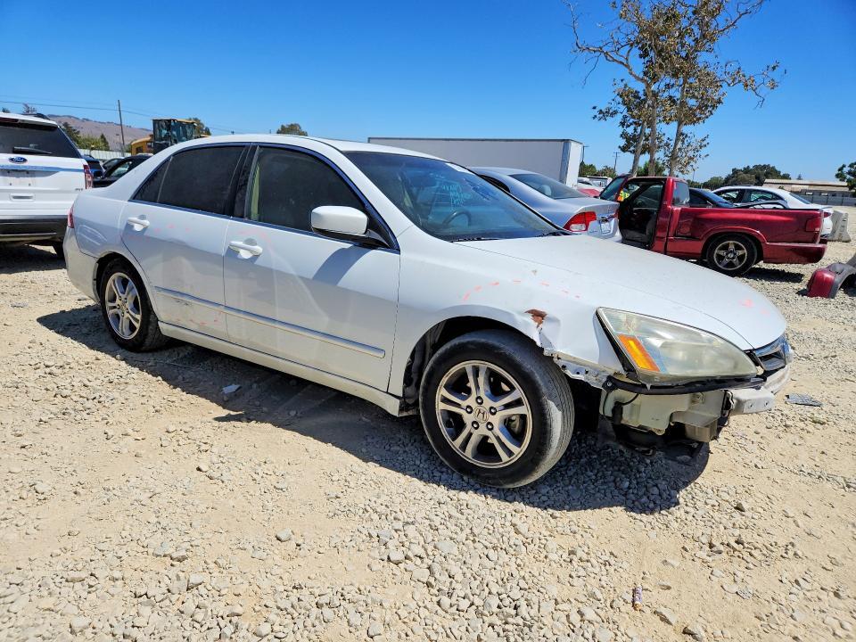 1HGCM56756A125440 2006 HONDA ACCORD photo no. 4
