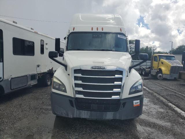 2020 FREIGHTLINER CASCADIA 126 SEMI TRUCK — Фото 9 из 10