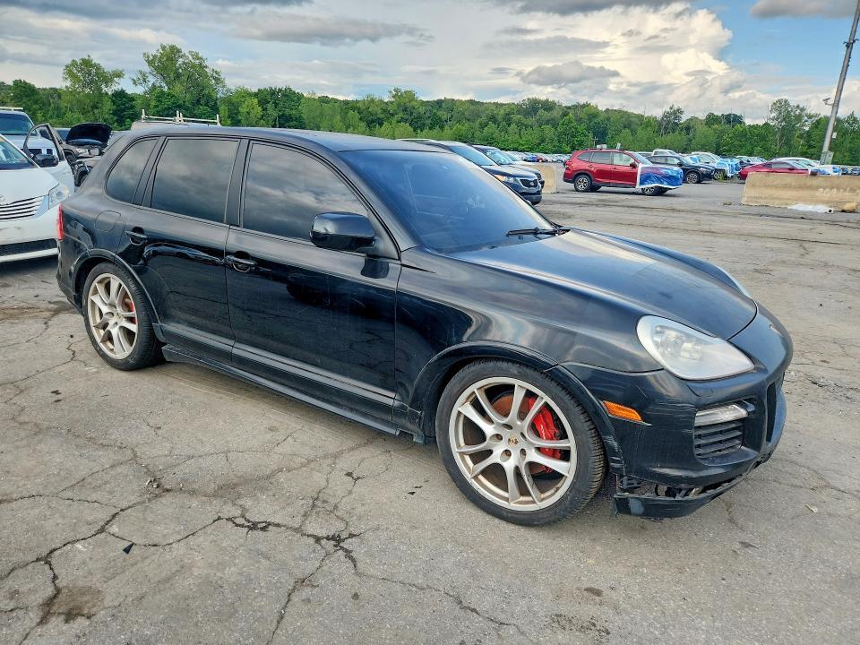 2010 PORSCHE CAYENNE GTS — Фото 4 из 14