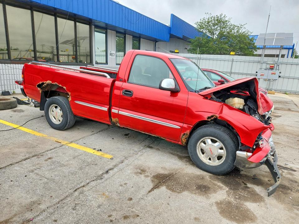2002 GMC NEW SIERRA C1500 — Фото 4 из 13
