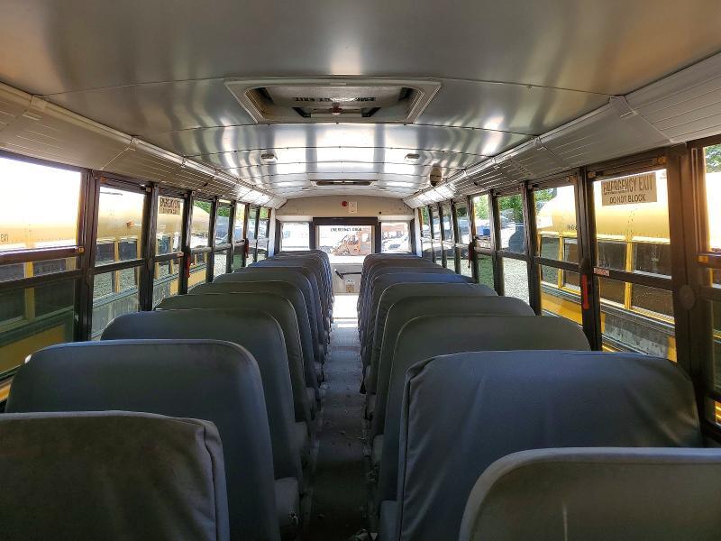 2010 THOMAS SAF-T-LINER C2 - SCHOOL BUS — Фото 6 из 10