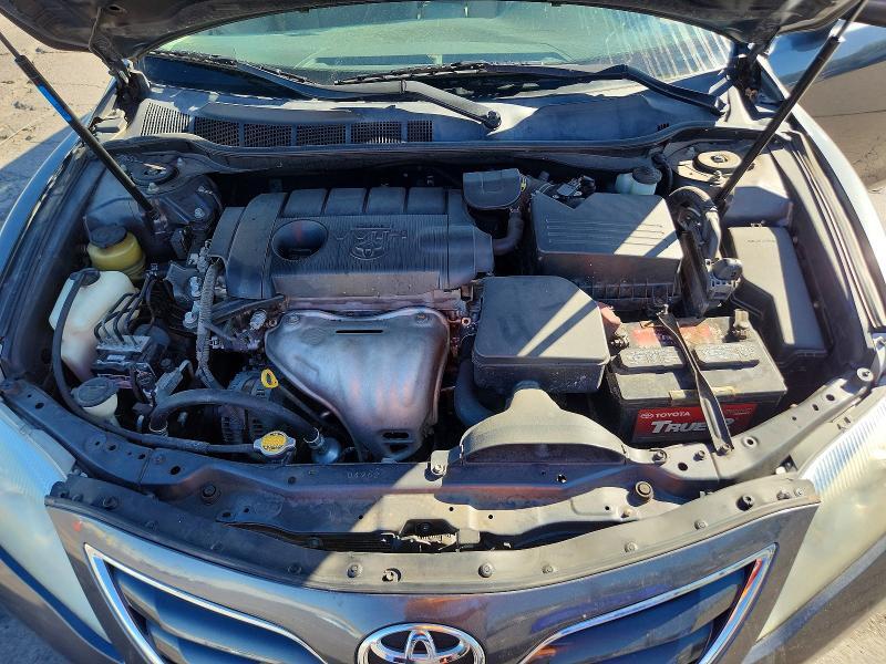 2010 TOYOTA CAMRY LE — Фото 11 из 12