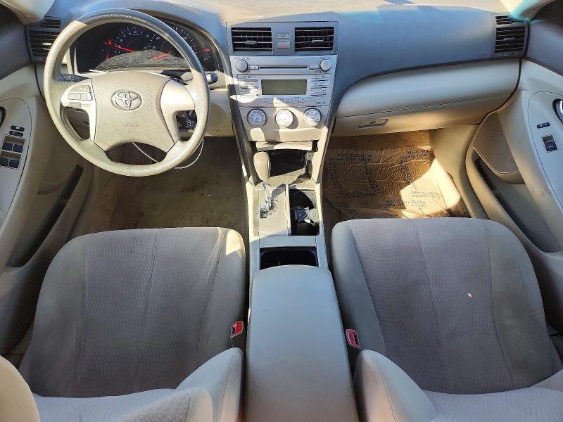 2010 TOYOTA CAMRY LE — Фото 8 из 12
