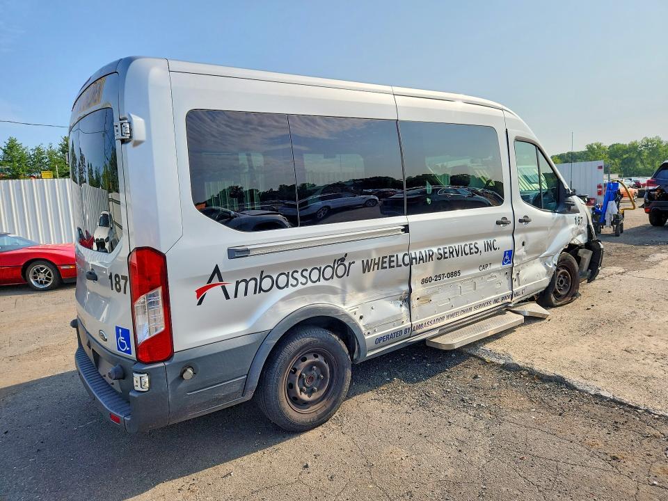2015 FORD TRANSIT T-350 — Фото 3 из 13