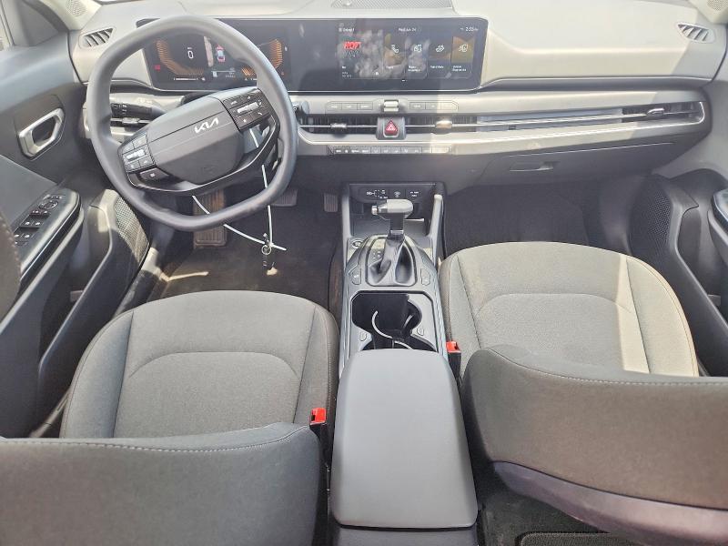 2025 KIA K4 LXS — Фото 8 из 13