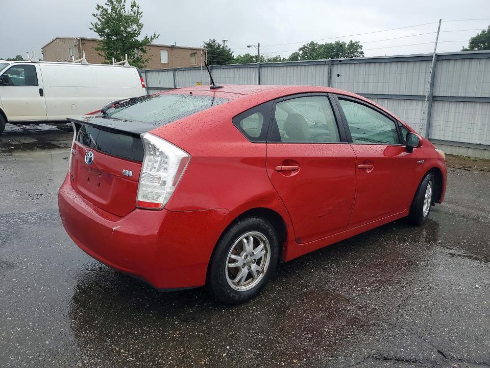 2010 TOYOTA PRIUS IV — Фото 3 из 12