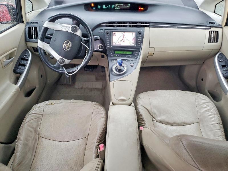 2010 TOYOTA PRIUS IV — Фото 8 из 12