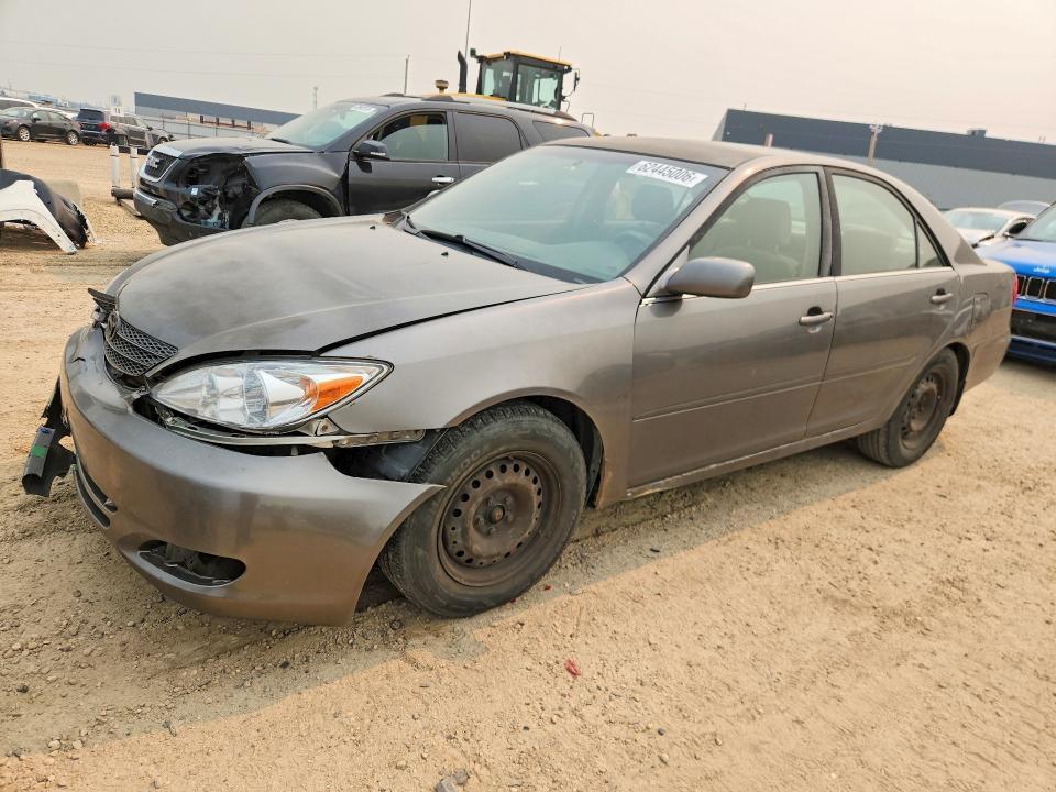 JTDBF32K220052630 2002 TOYOTA CAMRY photo no. 1