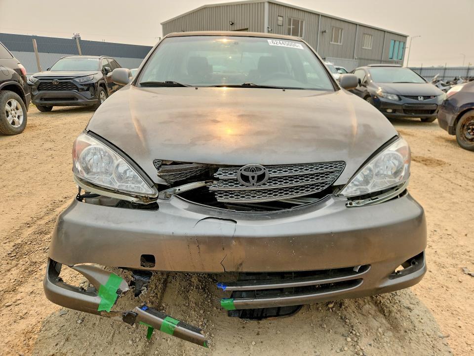 JTDBF32K220052630 2002 TOYOTA CAMRY photo no. 5