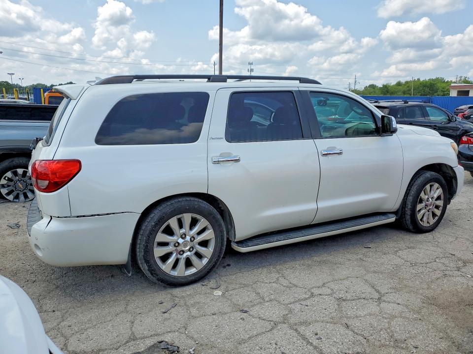 5TDDW5G1XAS025644 2010 TOYOTA SEQUOIA photo no. 3