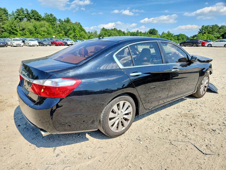 1HGCR2F87FA143091 2015 HONDA ACCORD photo no. 3