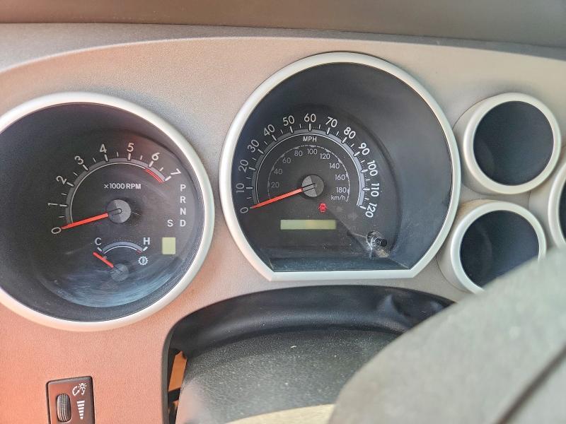 2010 TOYOTA TUNDRA CREWMAX SR5 — Фото 9 из 12