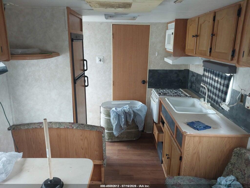 4YDT245214C112087 2004 KEYSTONE OTHER photo no. 8