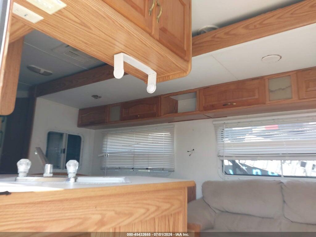 4YDT293204B043561 2004 KEYSTONE RV COUGAR photo no. 8
