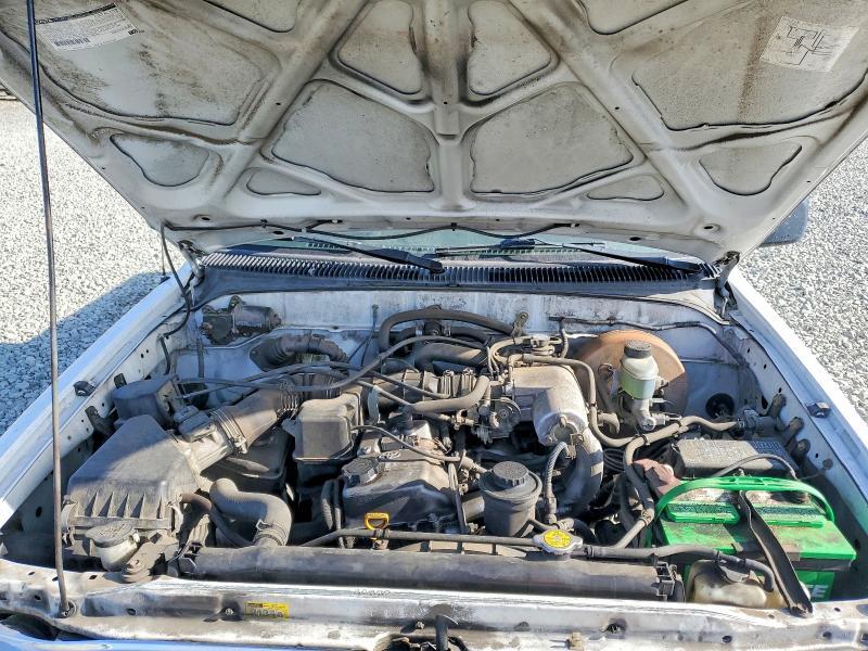 2002 TOYOTA TACOMA DOUBLE CAB PRERUNNER — Фото 11 из 12