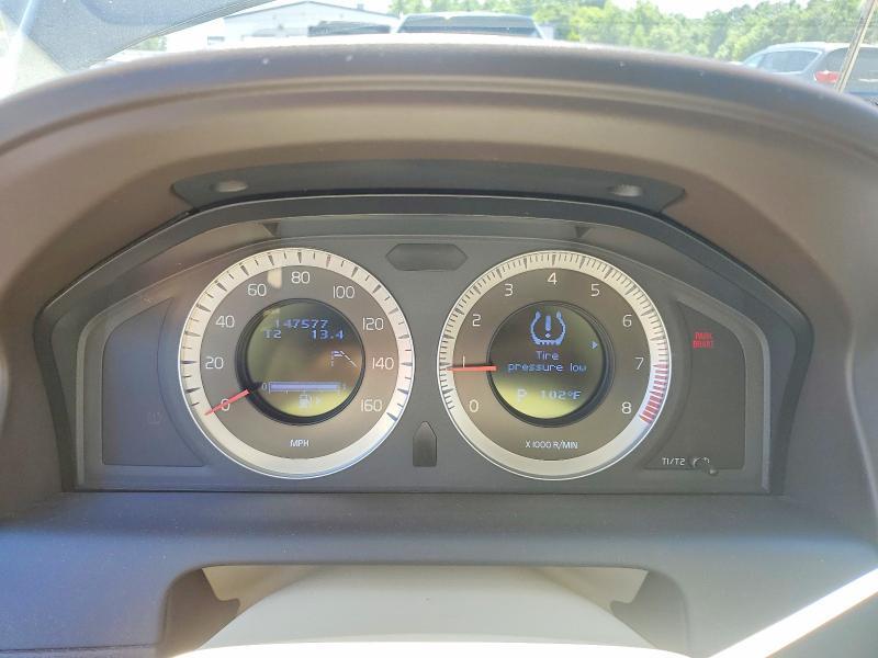 2010 VOLVO XC60 T6 — Фото 9 из 13