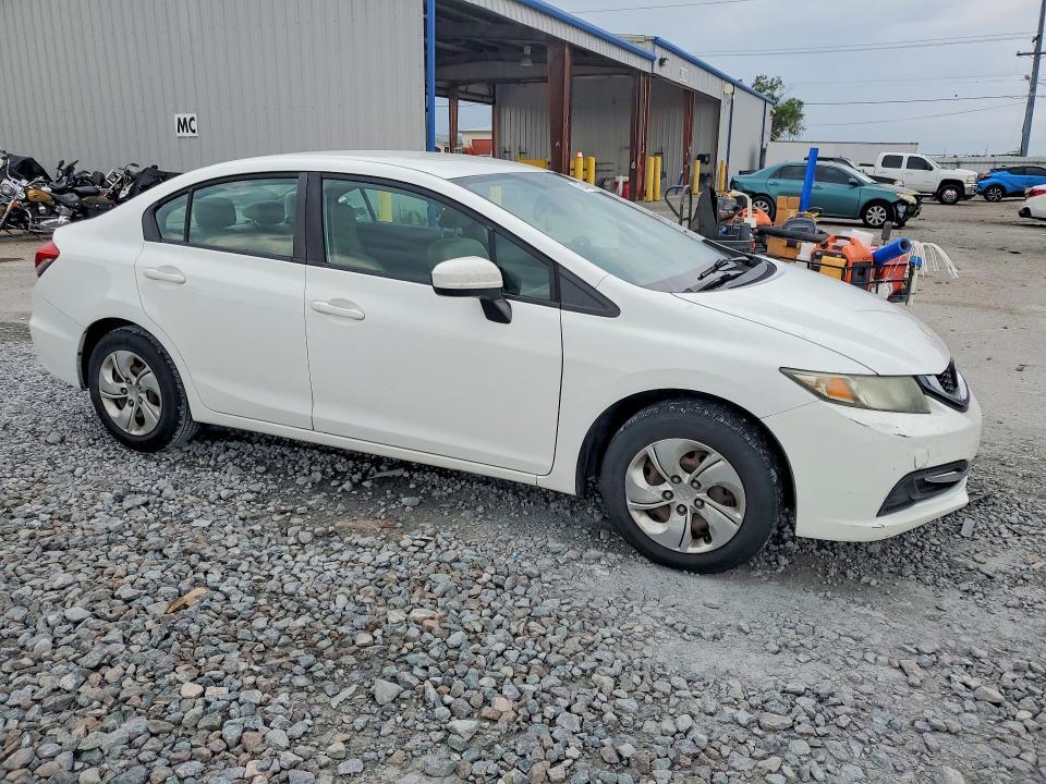 19XFB2F55FE073447 2015 HONDA CIVIC photo no. 4