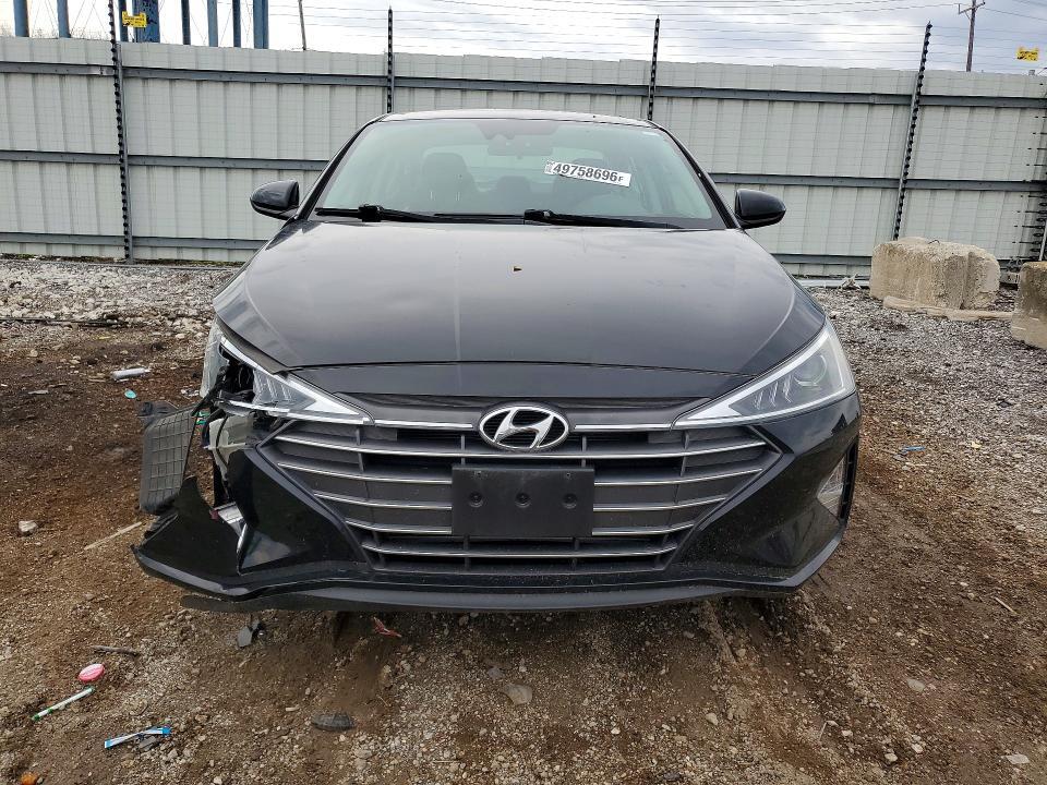 2020 HYUNDAI ELANTRA SEL — Фото 5 из 12