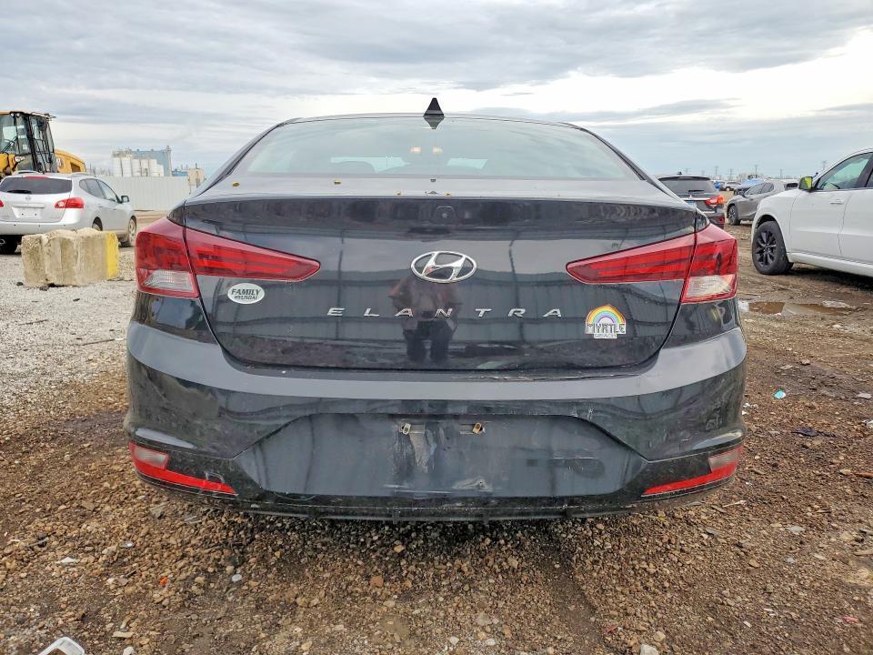 2020 HYUNDAI ELANTRA SEL — Фото 6 из 12
