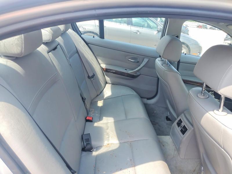 2011 BMW 328 I — Фото 10 из 12