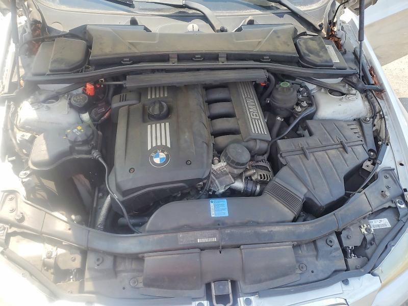 2011 BMW 328 I — Фото 11 из 12