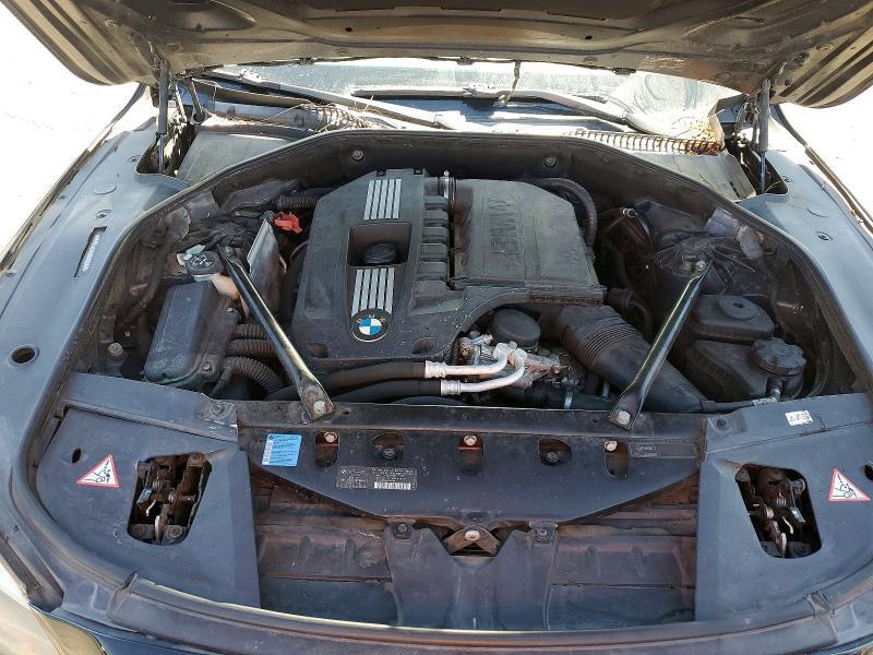 WBAKA4C52BC392241 2011 BMW 740 photo no. 11